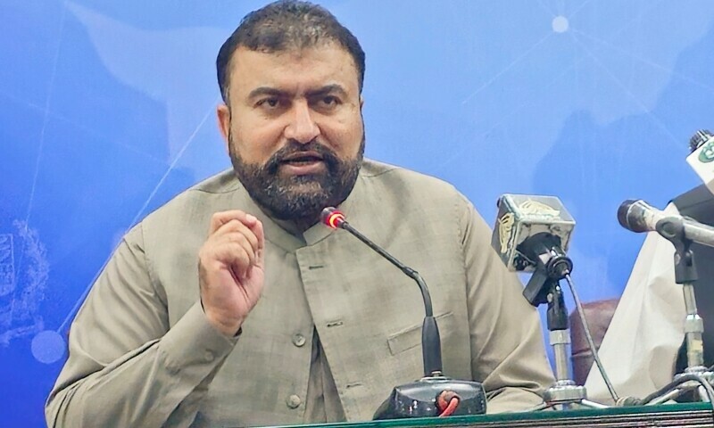 پاکستان: د بهرنیو هېوادونو وېزو ته په تمه افغانانو سره کار نه لرو