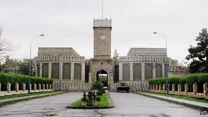 سرپرست حکومت د پاکستان د دفاع وزیر خواجه اصف څرګندونې رد کړي