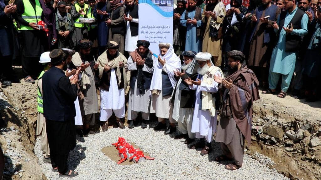 کابل کې د ۱۶۳ میلیونه افغانیو په ارزښت د مسافر وړونکو موټرو لپاره یو ترمینل جوړېږي