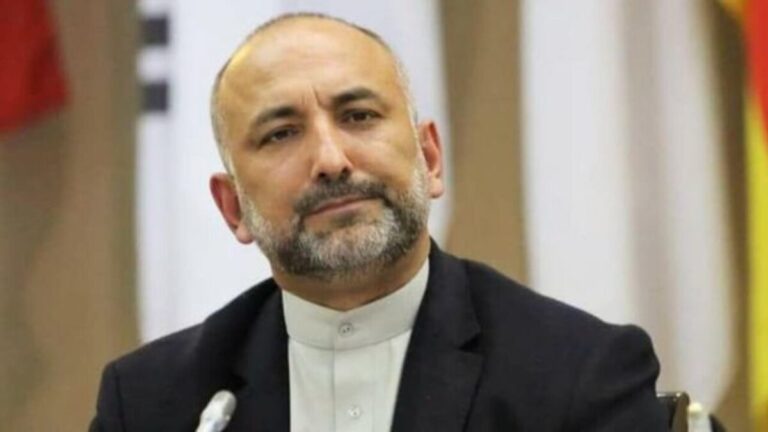 حنيف اتمر: د افغانستان اوسنی حکومت دې له مونږ سره مذاکرات وکړي