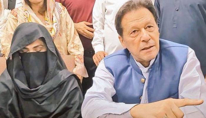 د پاکستان یوې محکمې عمران خان او میرمنې ته یې ۱۷ ۱۷ کاله نوره سزا ورکړې