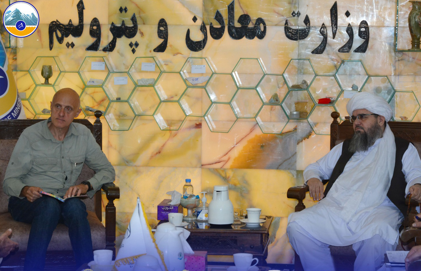 د کانونو وزارت: يو اېټالوي پانګوال غواړي د رخام، تراورتین او مرمر ډبرو په برخه کې پانګونه وکړي