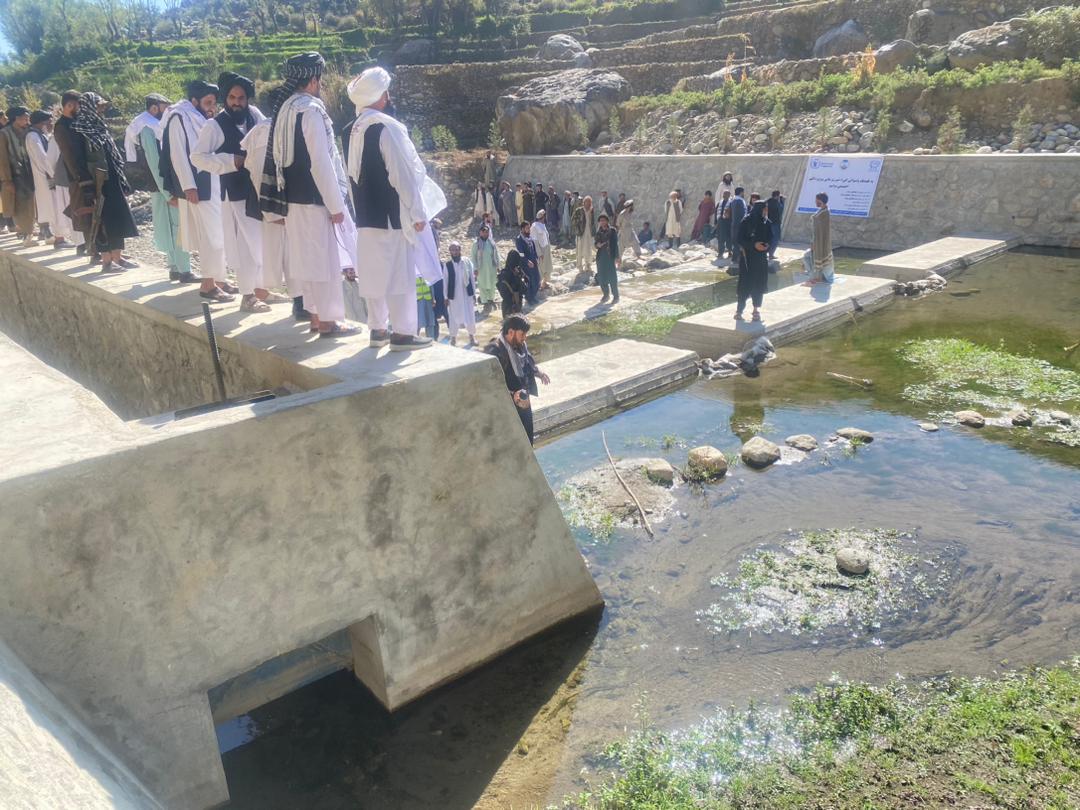 لغمان کې د ۲۶ مليونه افغانيو په ارزښت ۶ پروژې ګټې اخيستنې ته وسپارل شوې